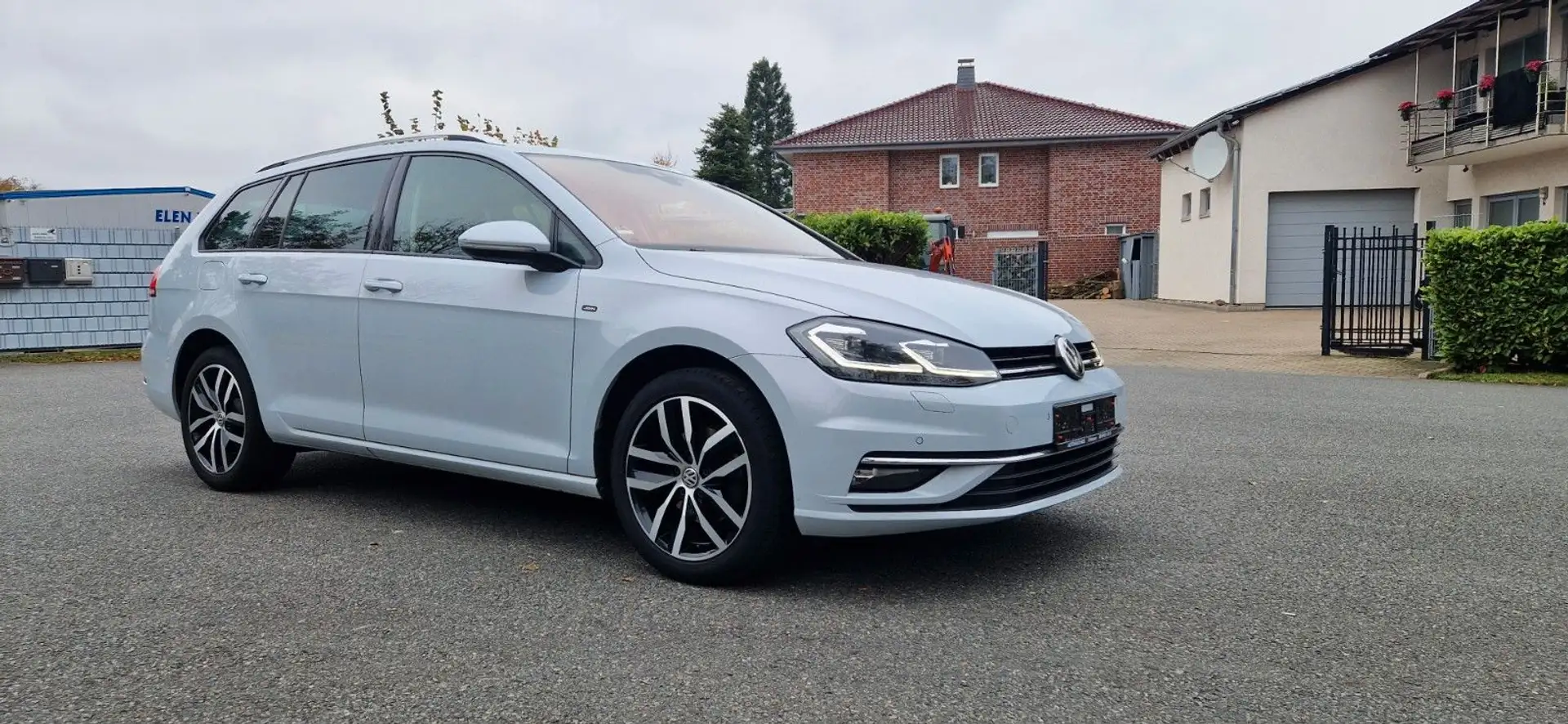 Volkswagen Golf VII Variant Join 1,5Tsi DSG LED Kamera AHK Silber - 2