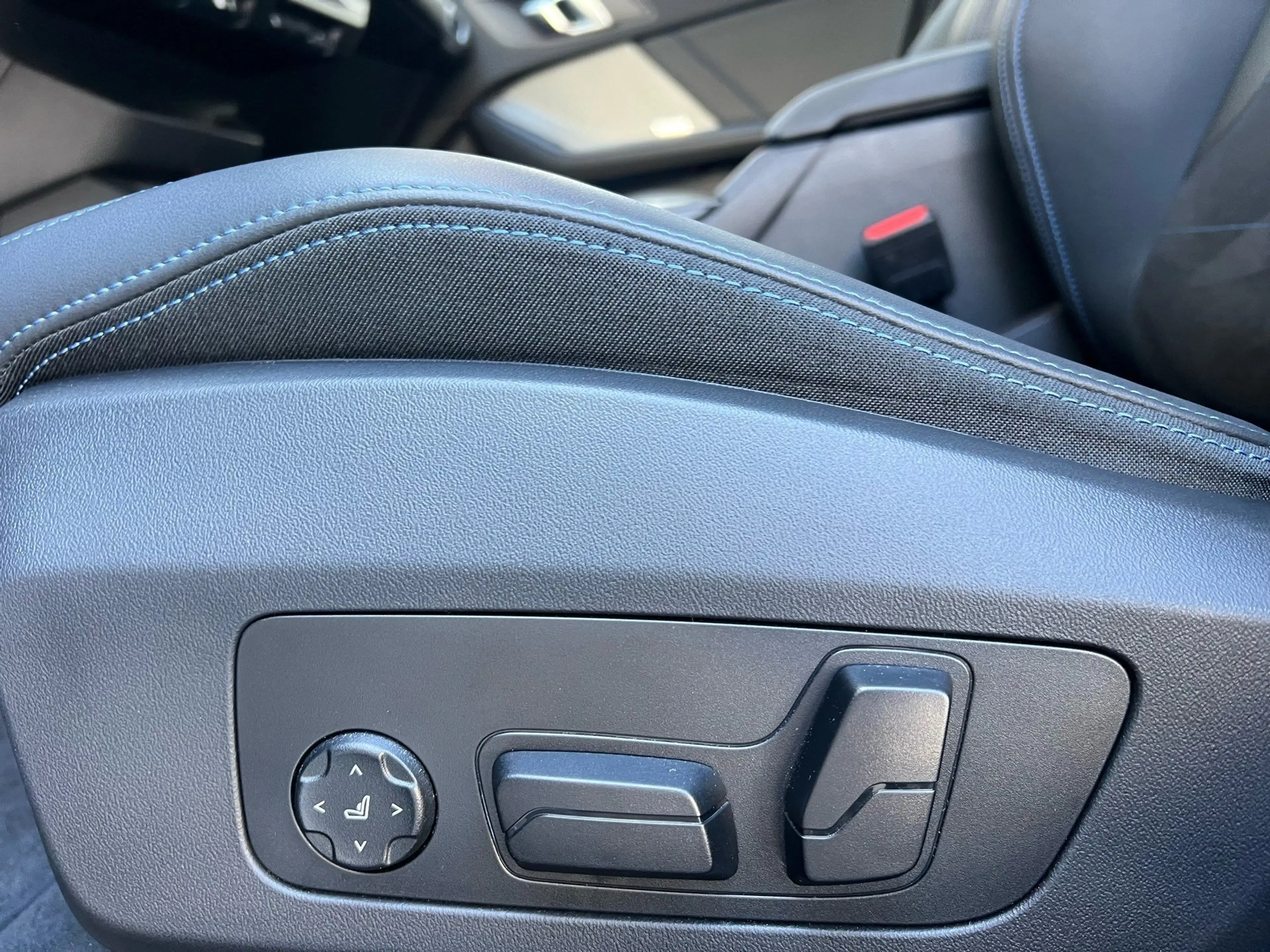 BMW 135 M135 xDrive M Technik DA Prof PA+ Pano HuD H/K — photo 9