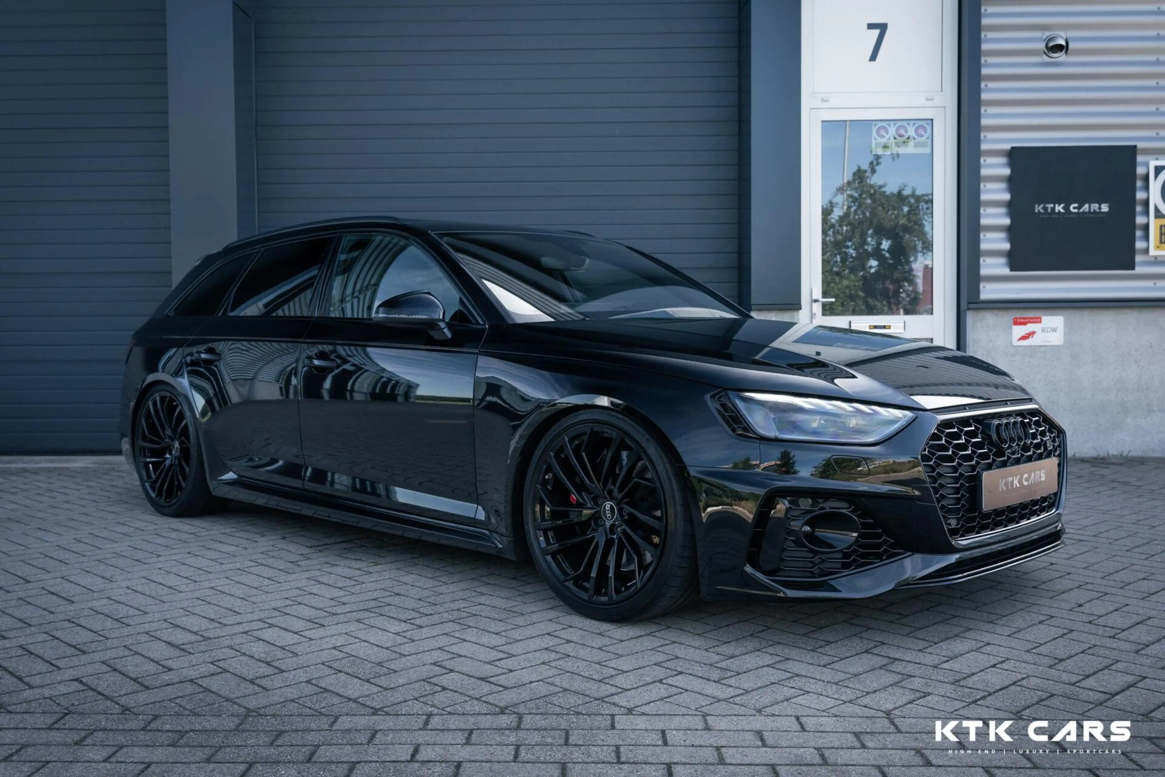 Audi RS4 Avant 2.9 TFSI RS 4 quattro ABT 510 PK B&O|Keyless — photo 6