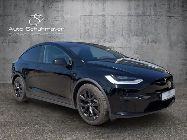 Tesla Model X Dual Ansicht 4