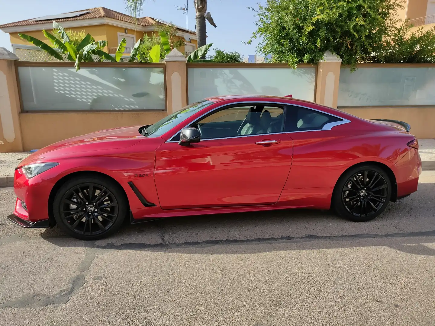 Infiniti Q60 Coupé 2.0 Sport - 1