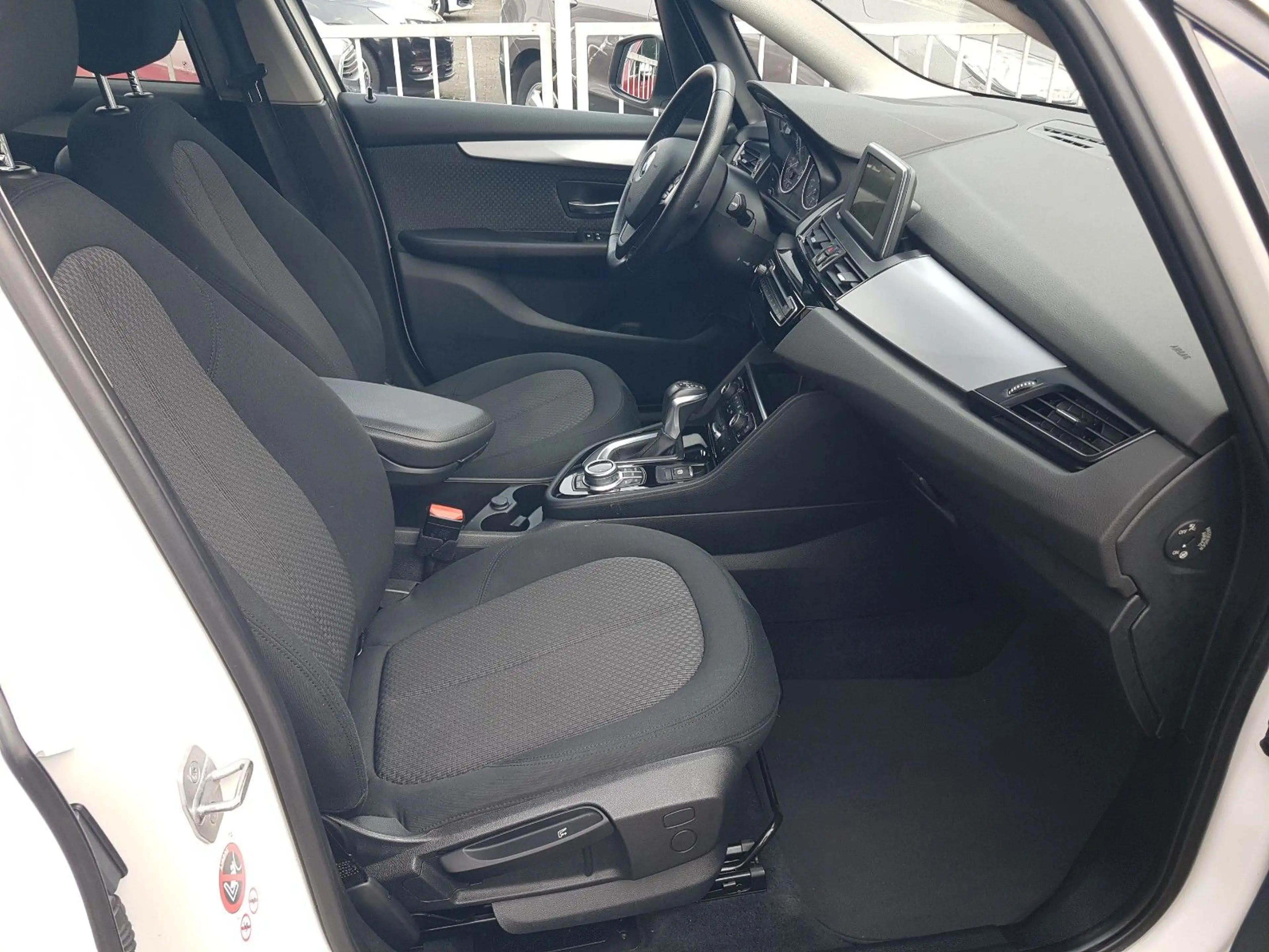 BMW 216 Advantage Navi 17"Alu Sitzhzg — photo 12