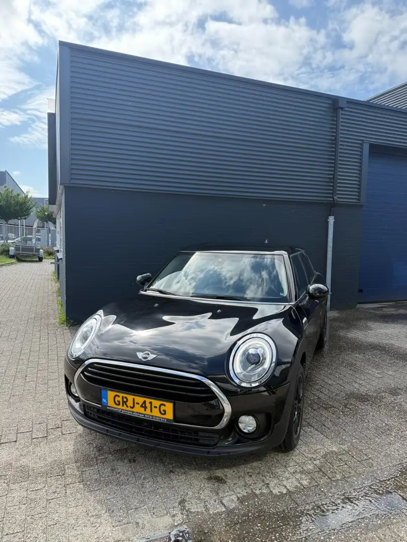 MINI Cooper Clubman Mini 1.5 Serious Business apple carplay Černá - 2