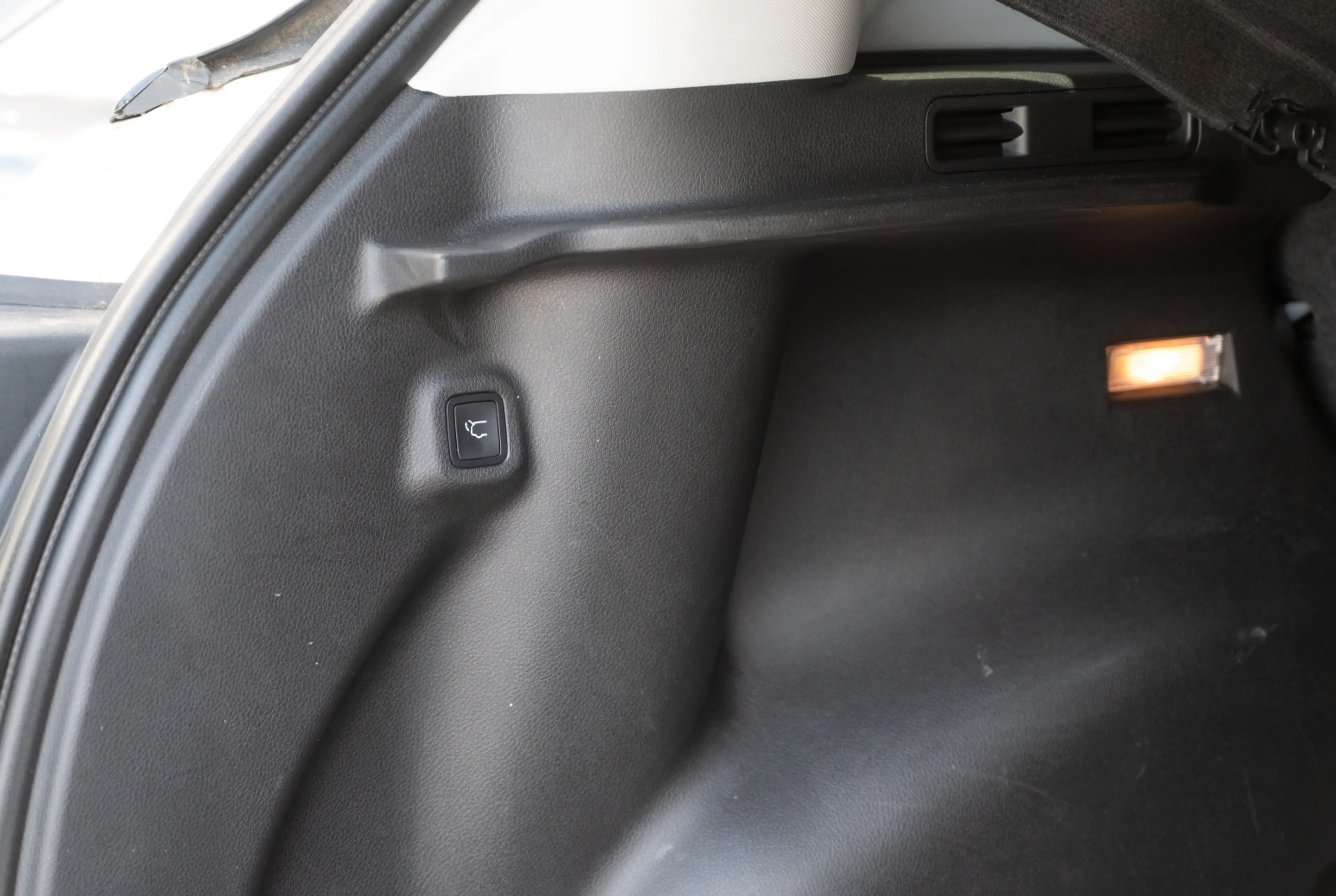 Jeep Compass Summit 1.5 GSE T4 48V e-Hybrid *WINTER-PAKET*PARK-PAKET* — photo 10