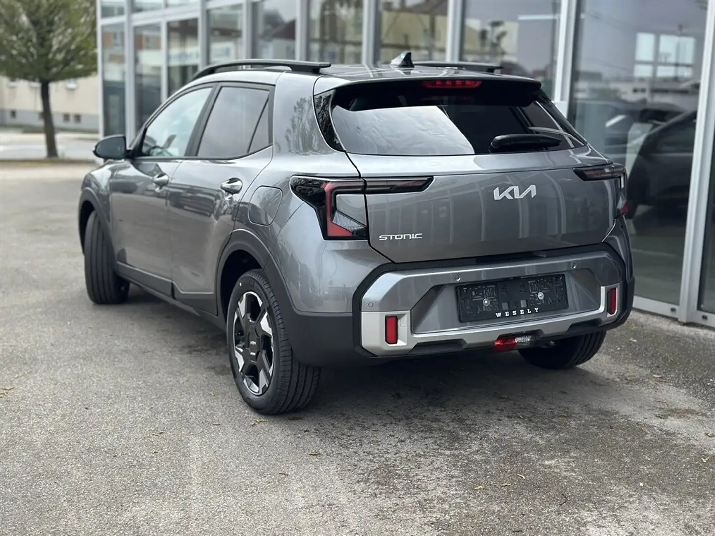Kia Stonic 1,0 TGDI GPF 48V MHEV Silber Grau - 2