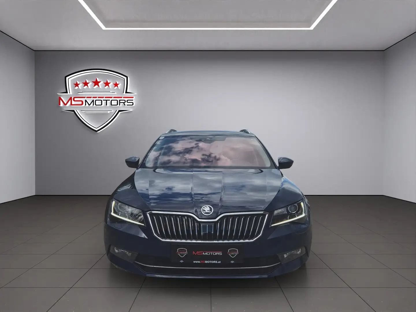 Skoda Superb Kombi 2,0 TDI Style*CANTON*KEYLESS*NAVI*KREDIT* Blau - 2