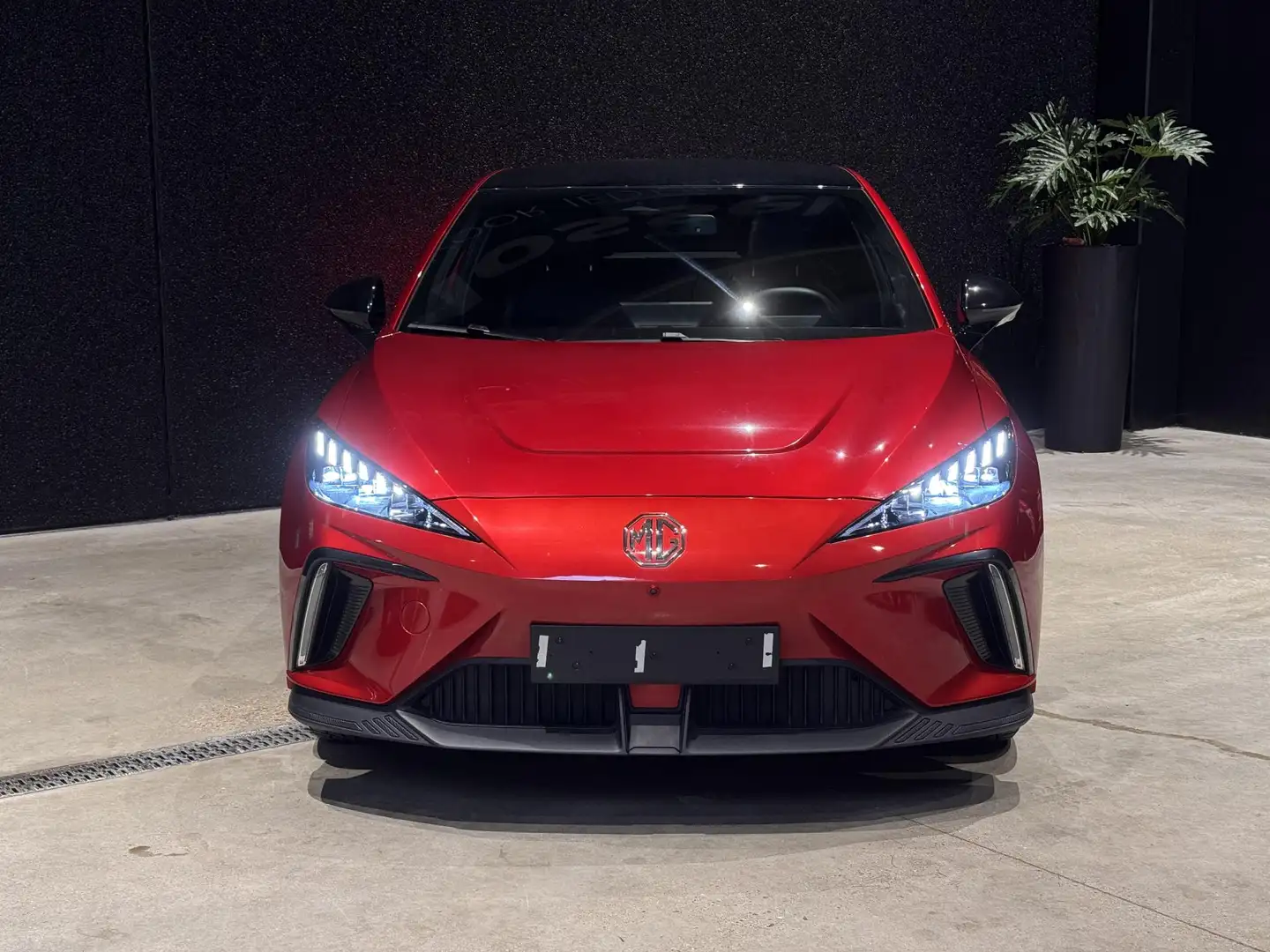 MG MG4 64 kWh Luxury Rouge - 2