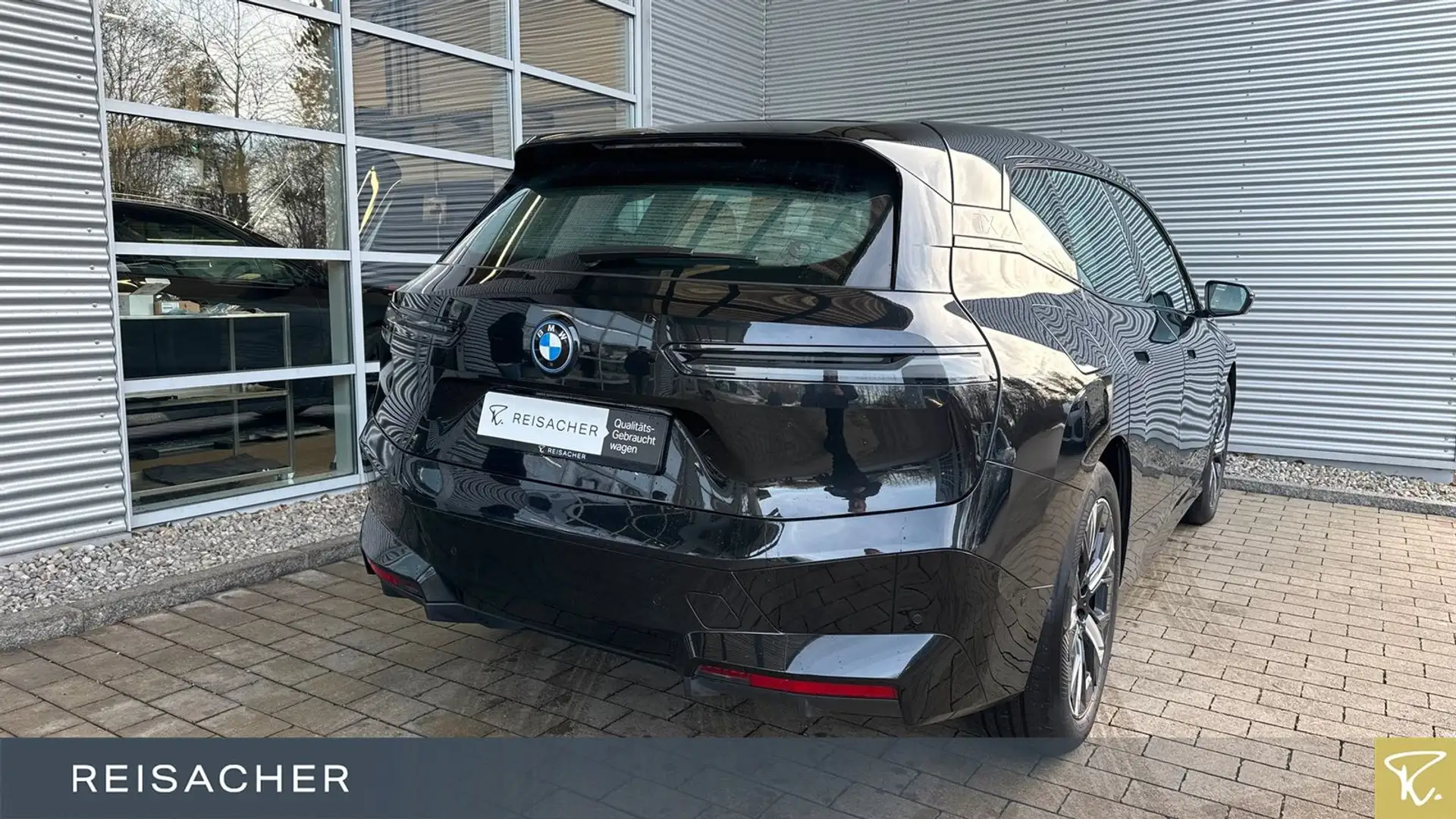 BMW iX xDrive50 Sportpaket Navi AHK ACC HUD 360° Schwarz - 2