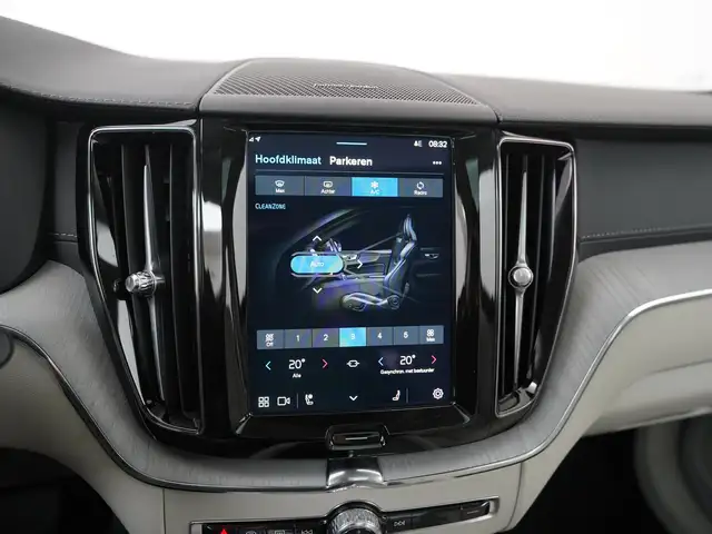 Volvo XC60 view 17