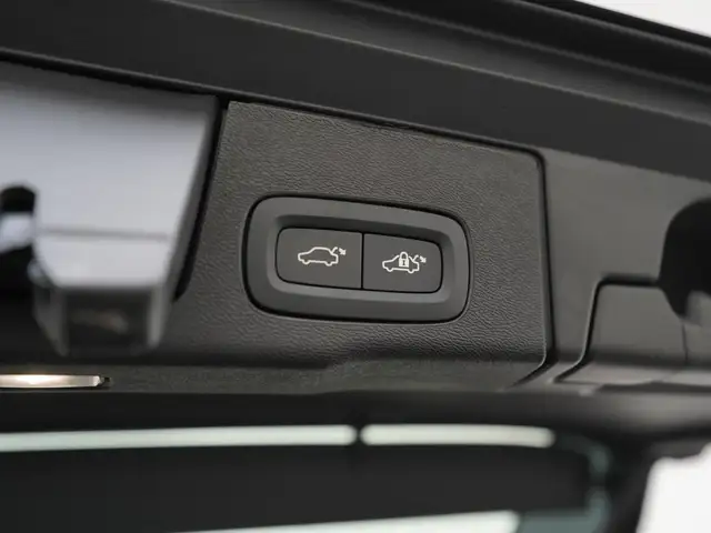 Volvo XC60 view 30