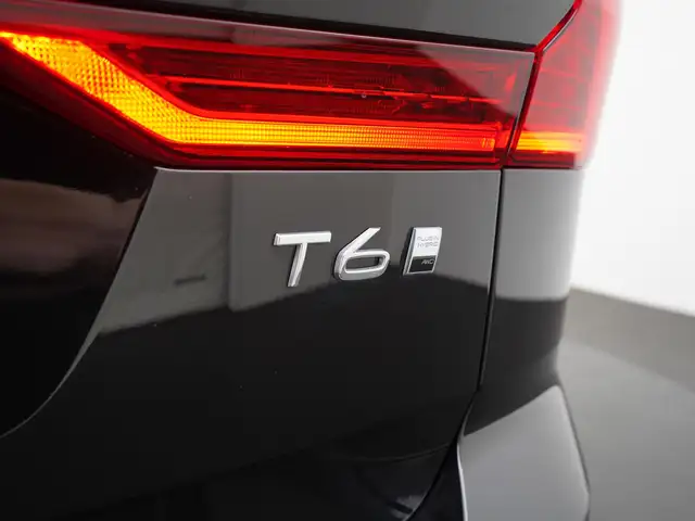 Volvo XC60 view 27