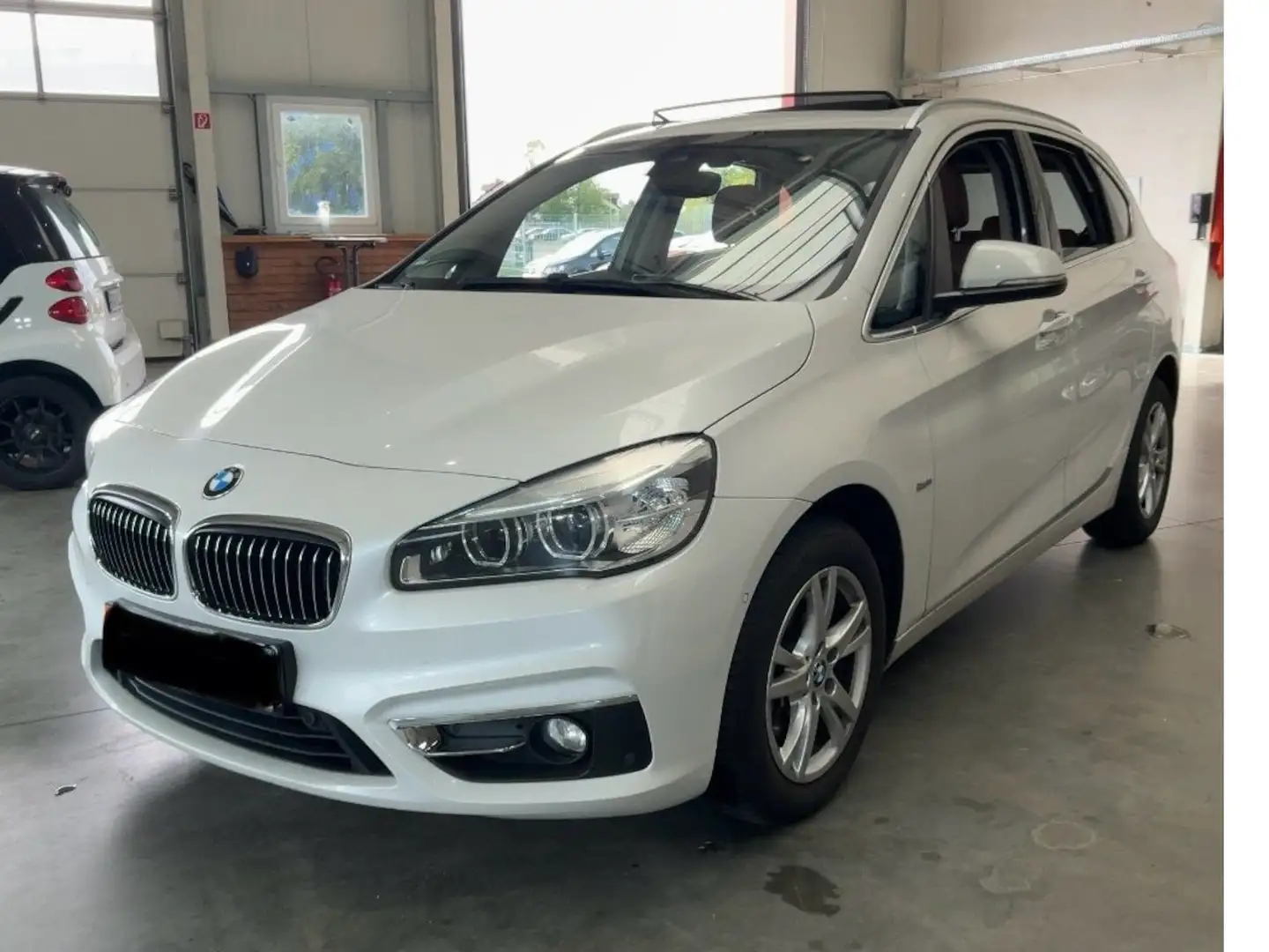 BMW 218 d Luxury Pano LED Garantie AHK Weiß - 1