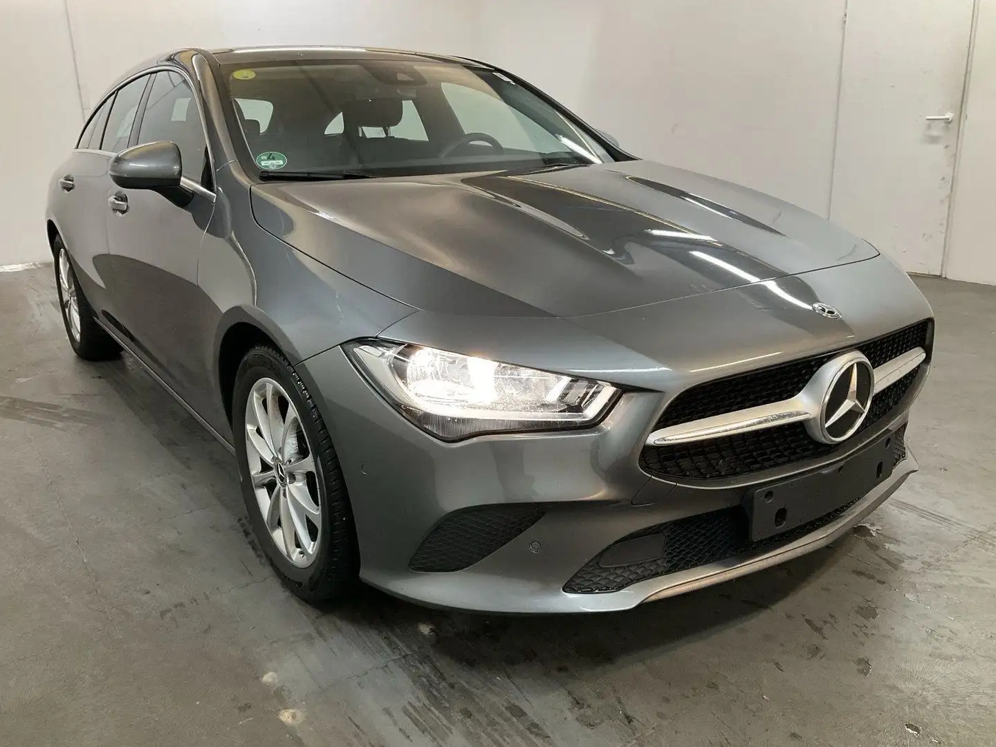 Mercedes-Benz CLA 200 d Shooting Brake Grijs - 2