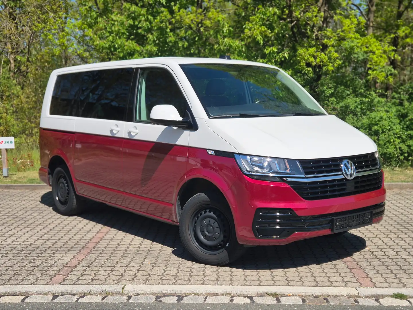 Volkswagen T6 Kombi Klima*Navi*Alcantara Rot - 1