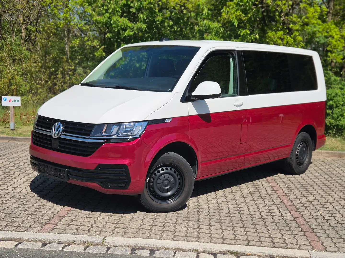 Volkswagen T6 Kombi Klima*Navi*Alcantara Rojo - 1