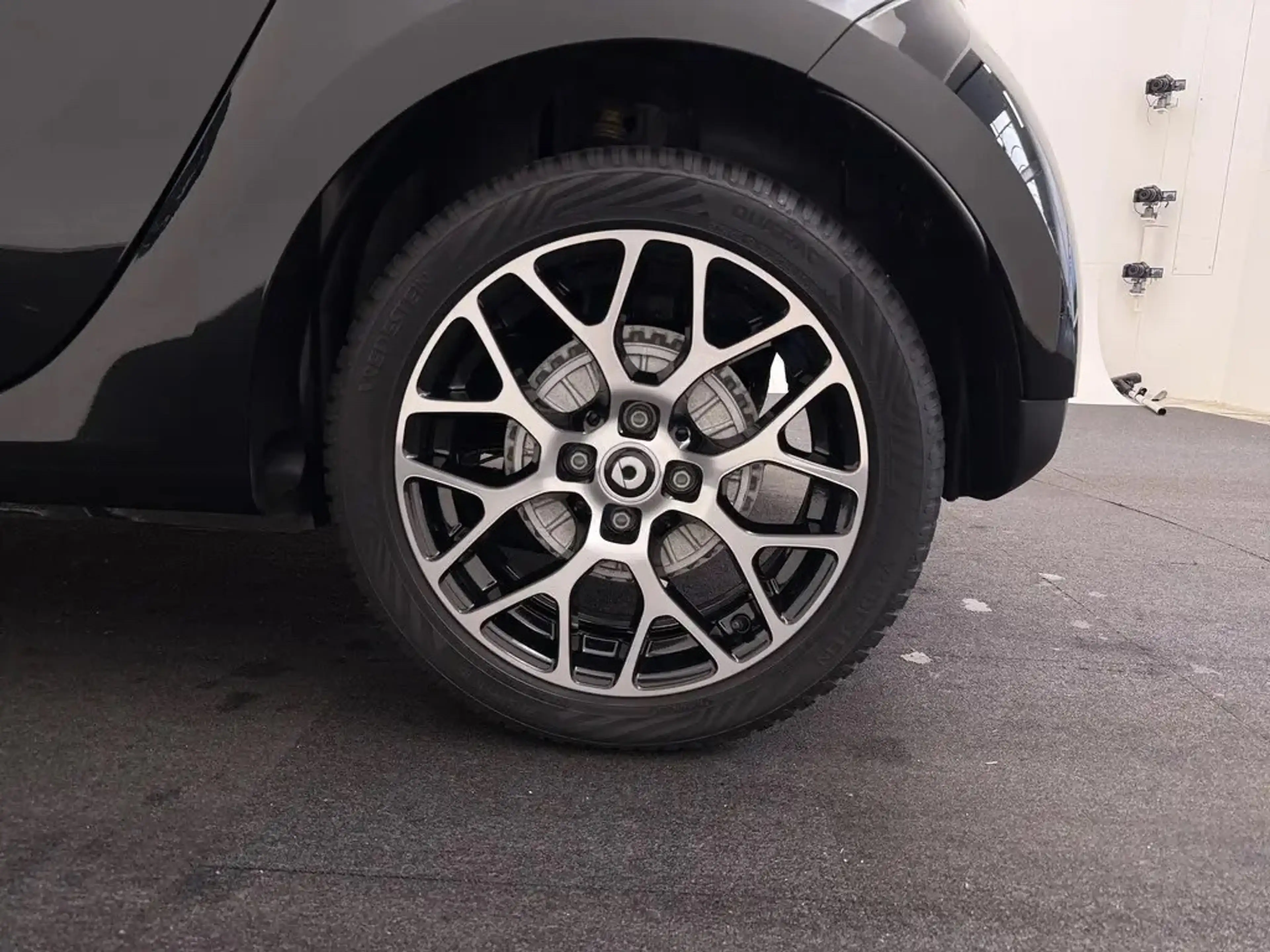 smart forFour EQ Comfort PLUS 18 kWh SOH 96%, Pano dak, Leer, 20 — photo 7