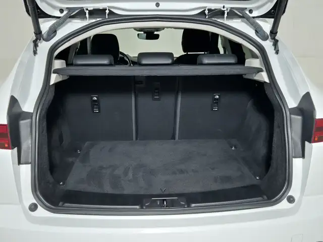Jaguar E-Pace view 12