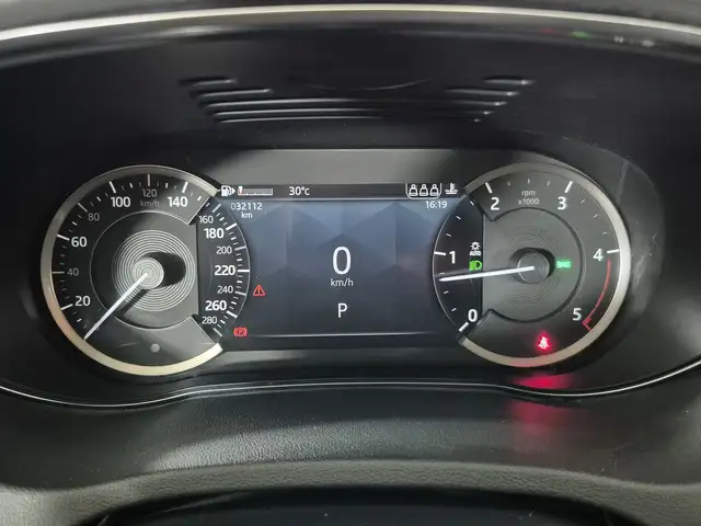 Jaguar E-Pace view 13