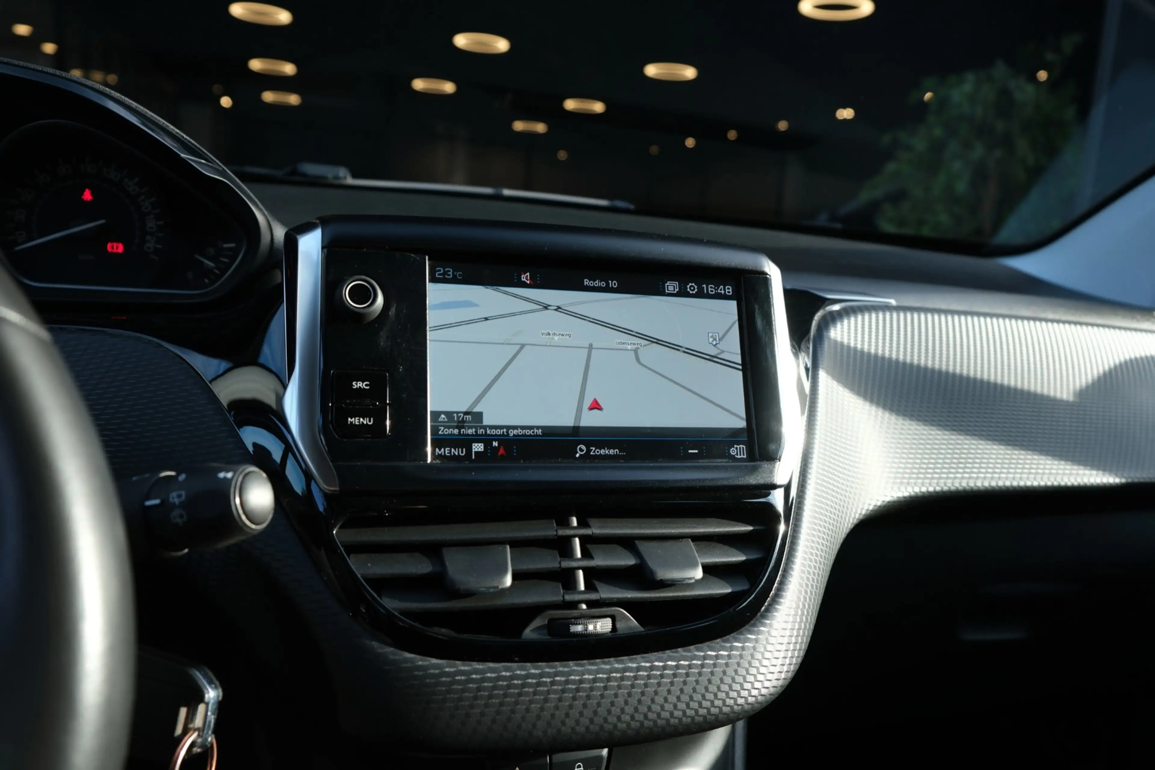 Peugeot 2008 1.2 PureTech *83dkm* Navigatie|Trekhaak 4 x Zgan A — photo 5