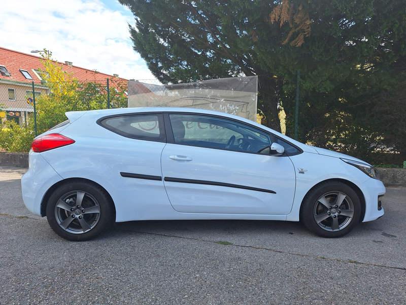 Kia ProCeed / pro_cee'd Edition 7 — photo 2