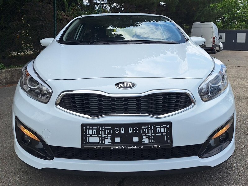 Kia ProCeed / pro_cee'd Edition 7 — photo 4