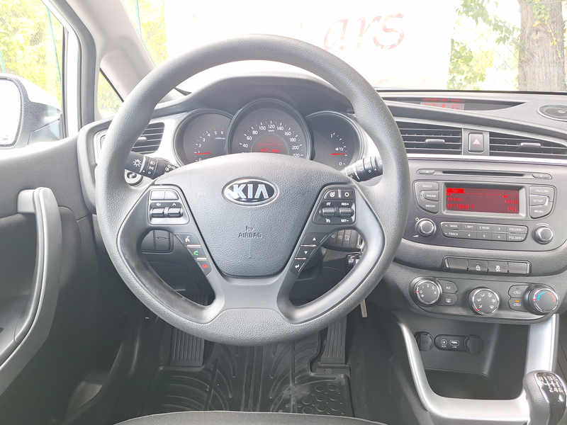 Kia ProCeed / pro_cee'd Edition 7 — photo 11