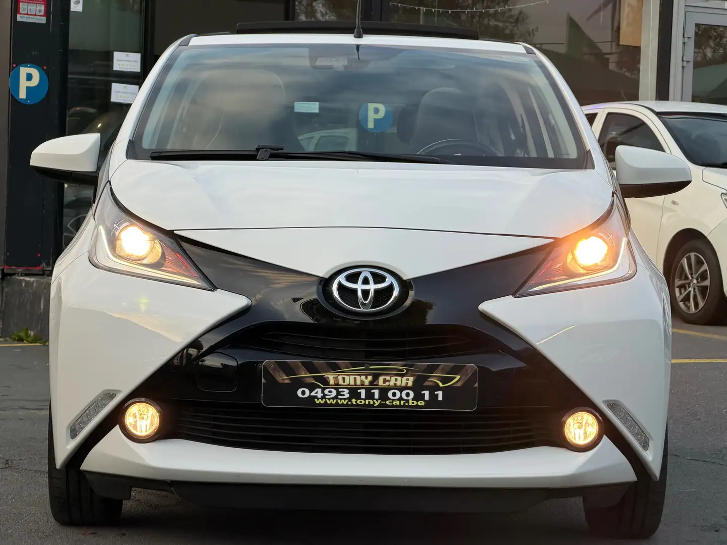 Toyota Aygo Aygo1.0i VVT-i* Boîte auto*NAVI+CAMERA*CUIR*BT* Wit - 1