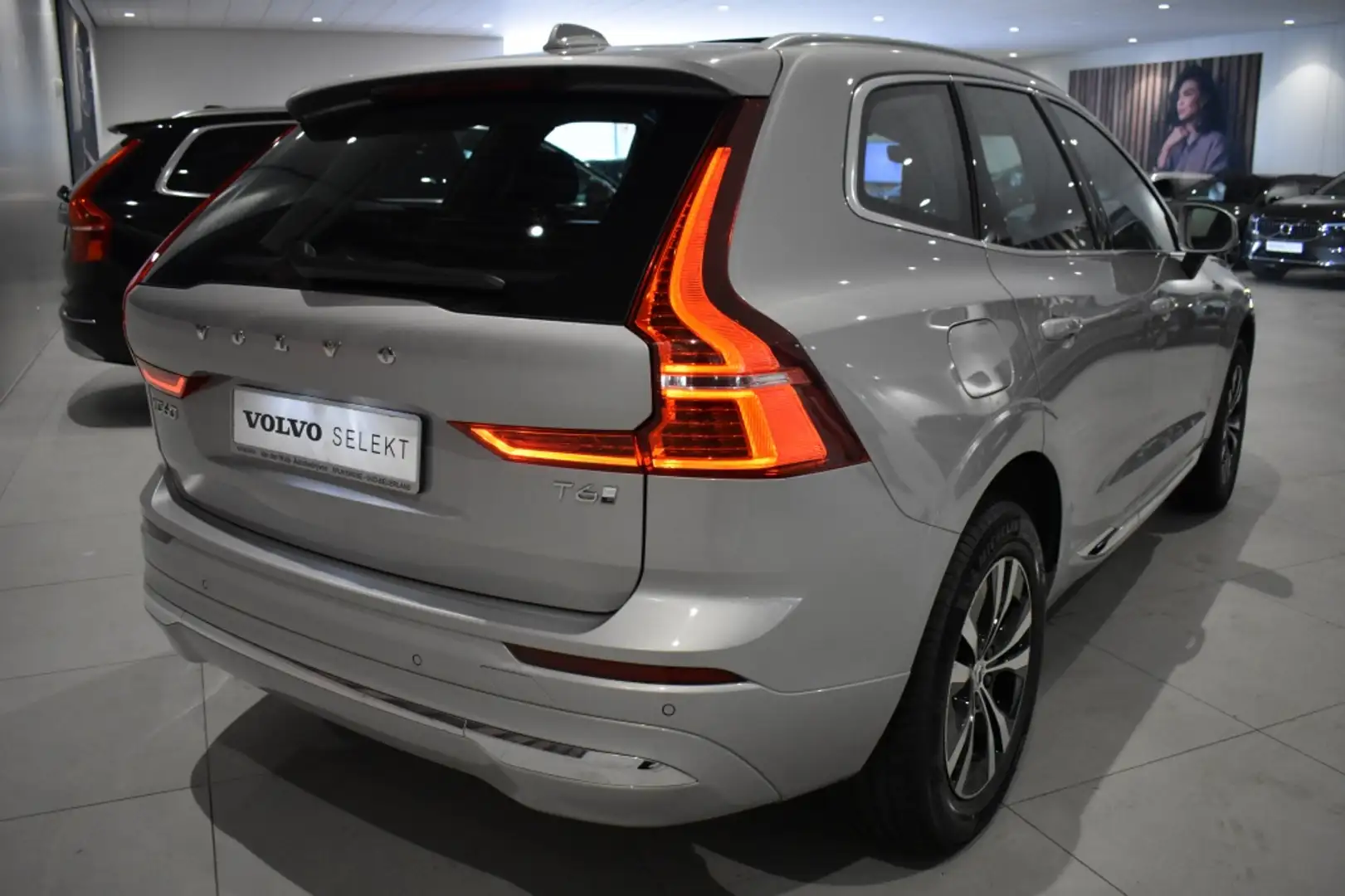 Volvo XC60 T6 350PK AWD Core Bright | Trekhaak | Climate | Sc Gris - 2