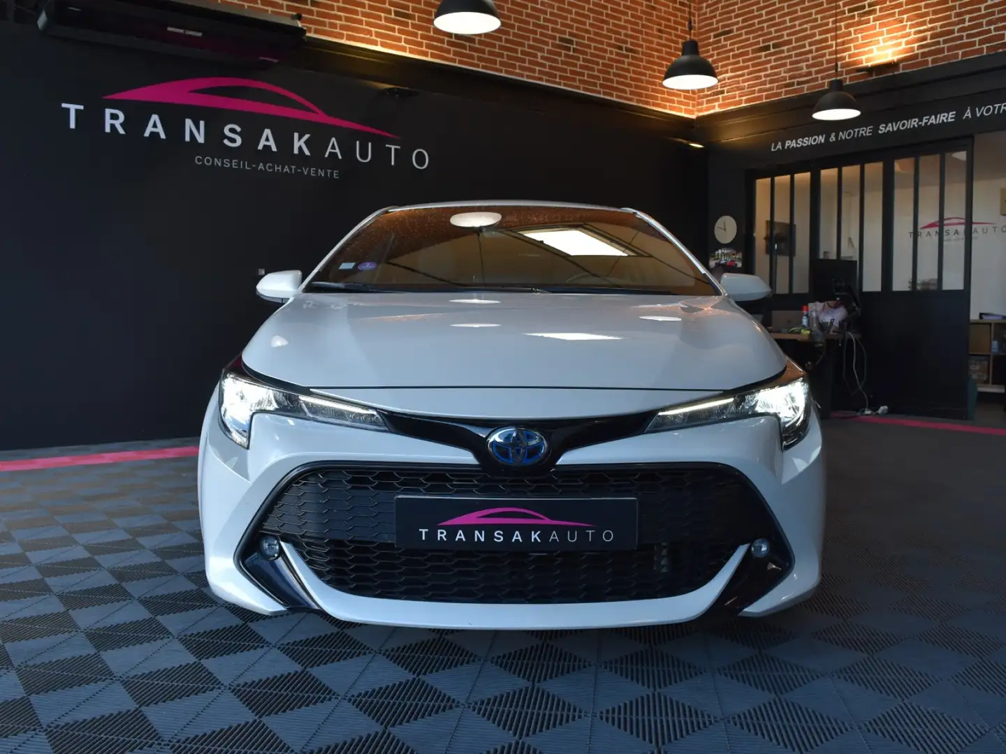 Toyota Corolla Corolla Hybride 122h Dynamic Blanc - 2