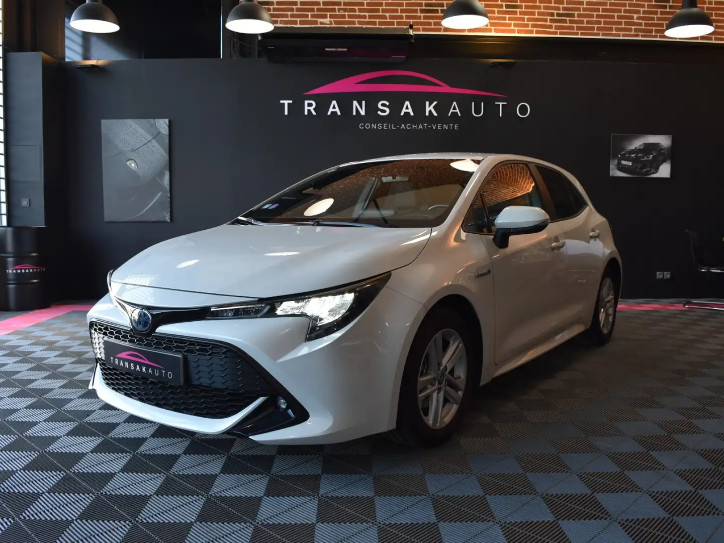 Toyota Corolla Corolla Hybride 122h Dynamic Blanc - 1