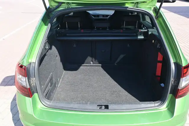 Skoda Octavia view 8