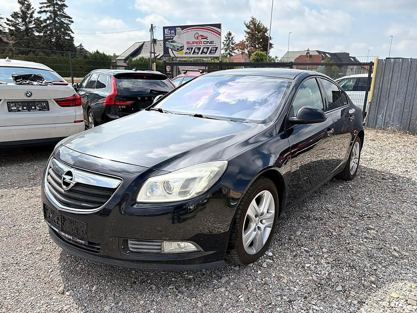 Opel Insignia 2,0 CDTI DPF Cosmo Ecotec Allrad **NAVI ** Schwarz - 1
