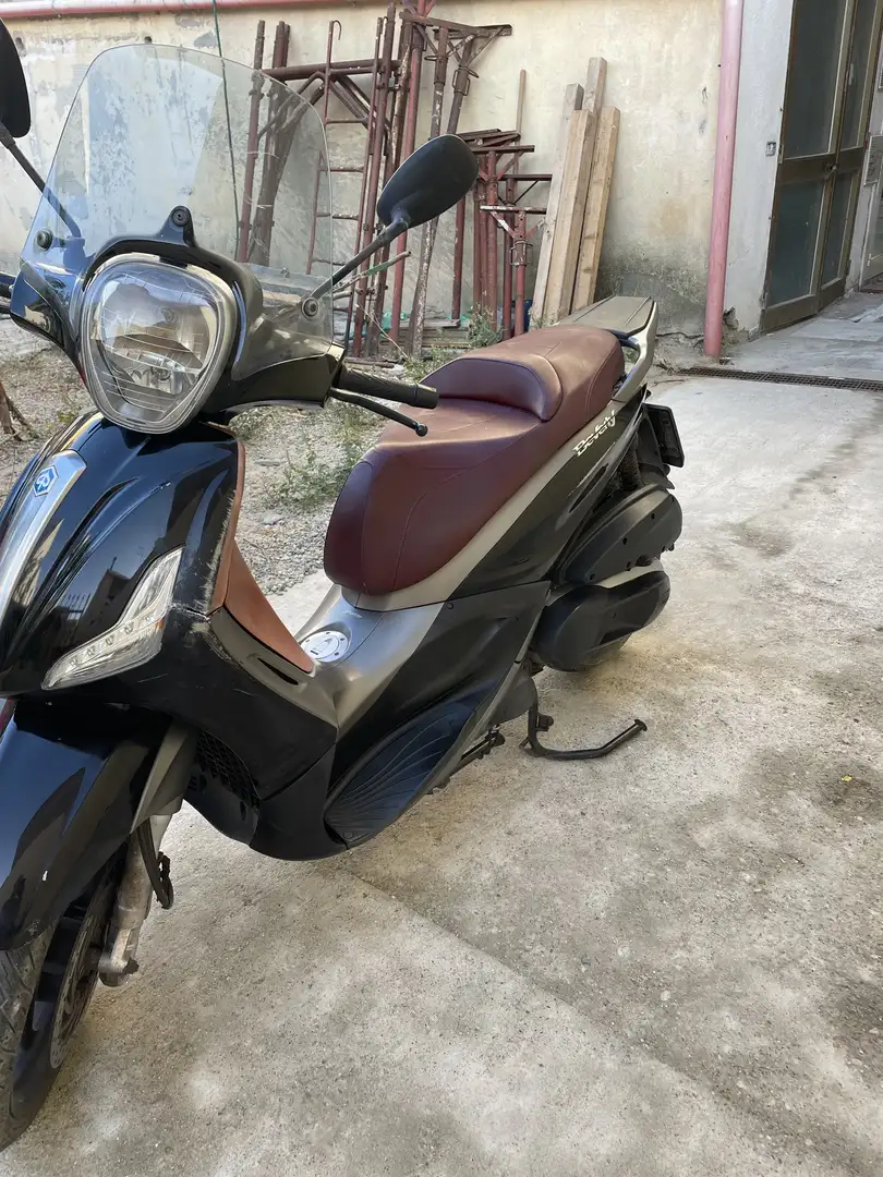 Piaggio Beverly 350 - 1