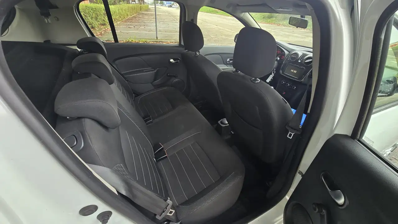 Dacia Sandero Sandero — photo 9