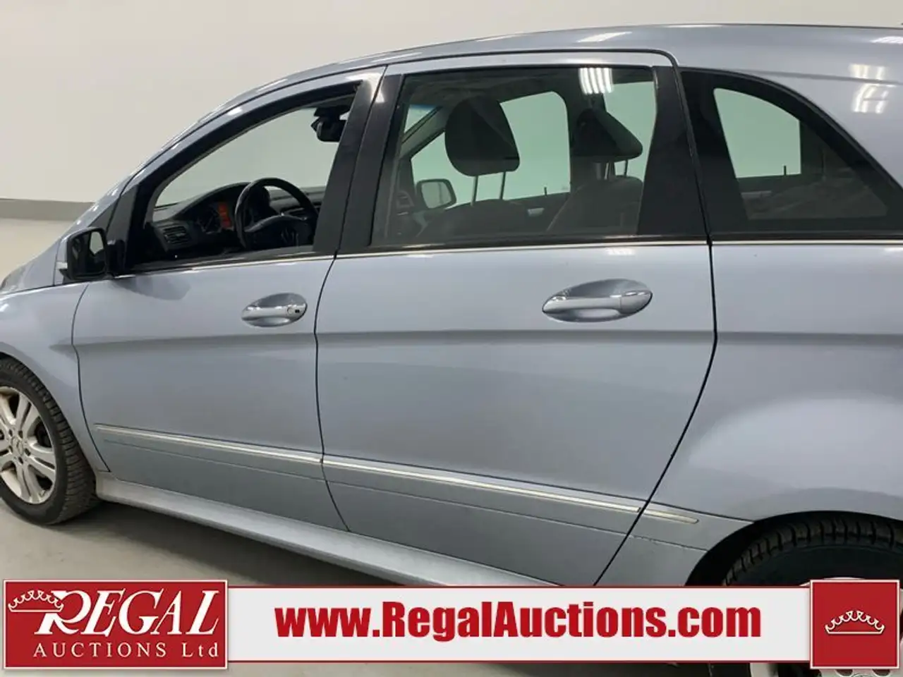 Mercedes-Benz B-Class снимка Mercedes-Benz B-Class
