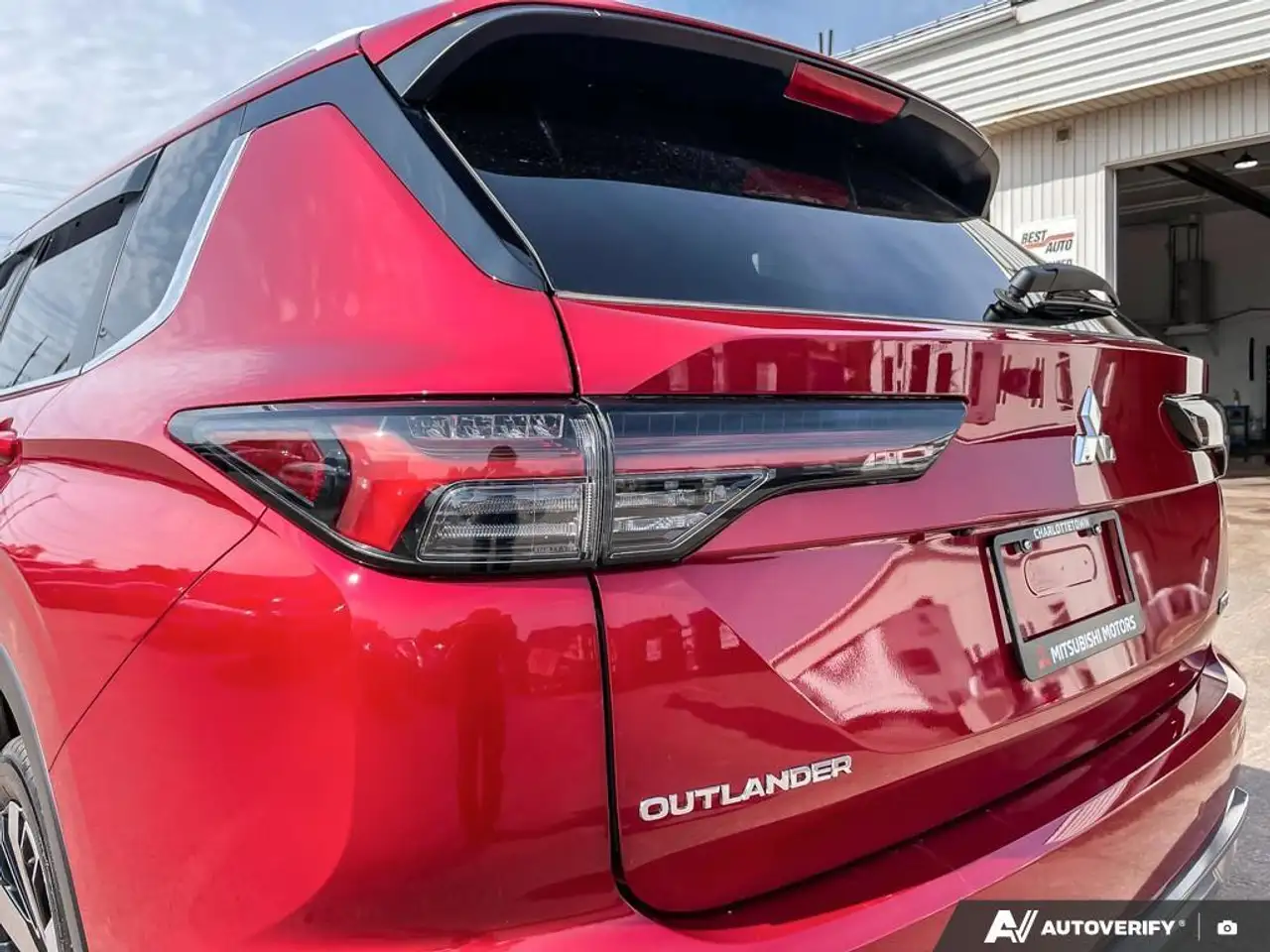 Mitsubishi Outlander снимка Mitsubishi Outlander