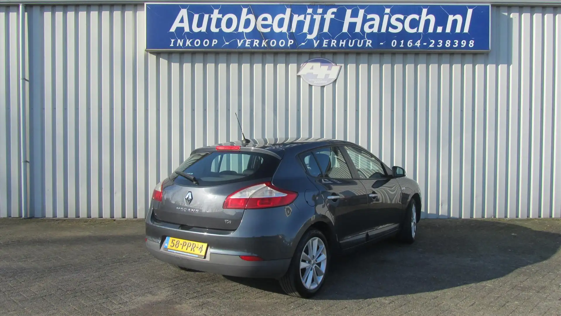 Renault Megane TCE 130 HATCHBACK auto loopt goed maar rookt Grau - 2