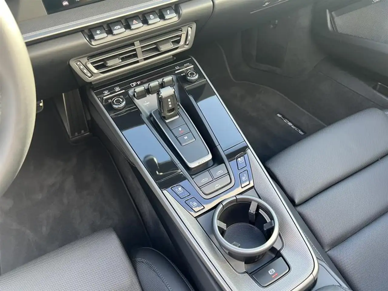 Porsche 911 снимка Porsche 911