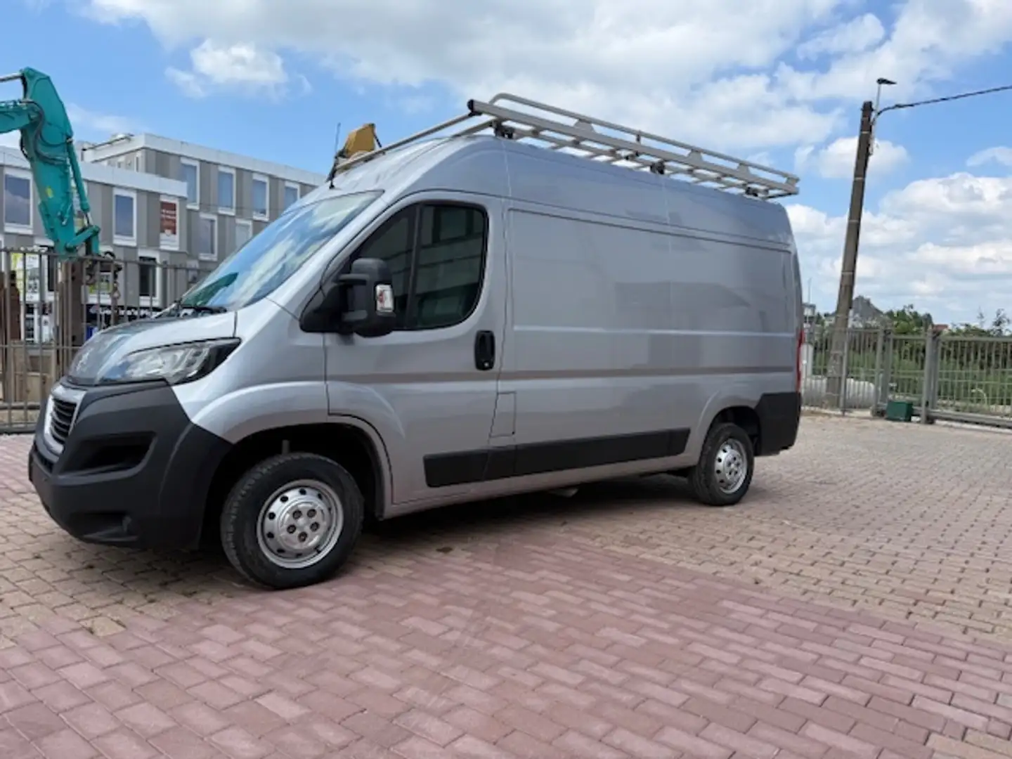 Peugeot Boxer H2L2, 2,2 HDi, caméra, GPS, airco, euro 6d Gris - 1