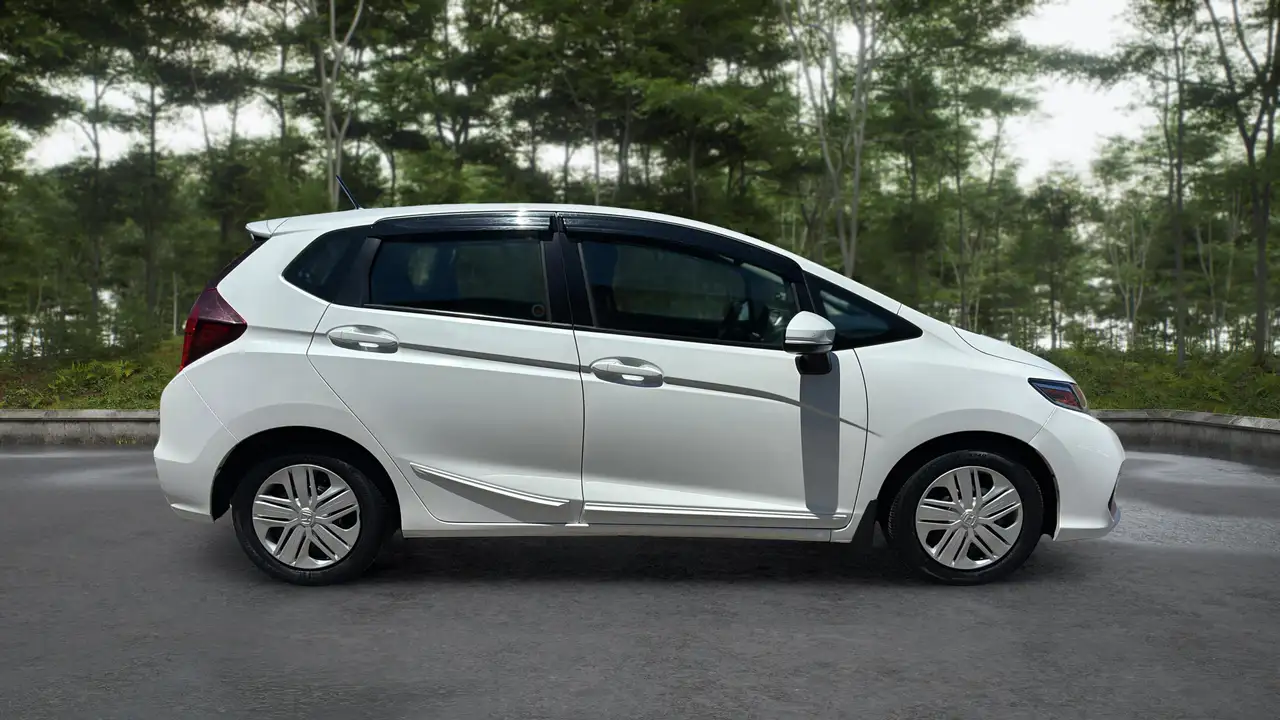 Honda Fit снимка Honda Fit