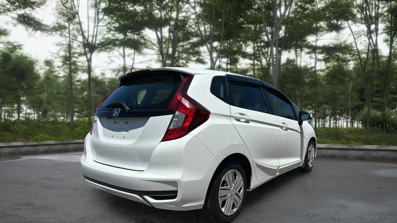 Honda Fit снимка Honda Fit