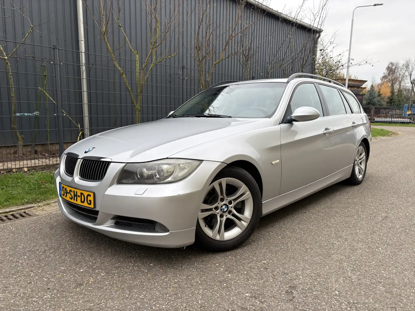 BMW 325 3-serie Touring 325i Dynamic Executive / AUTOMAAT Gris - 1