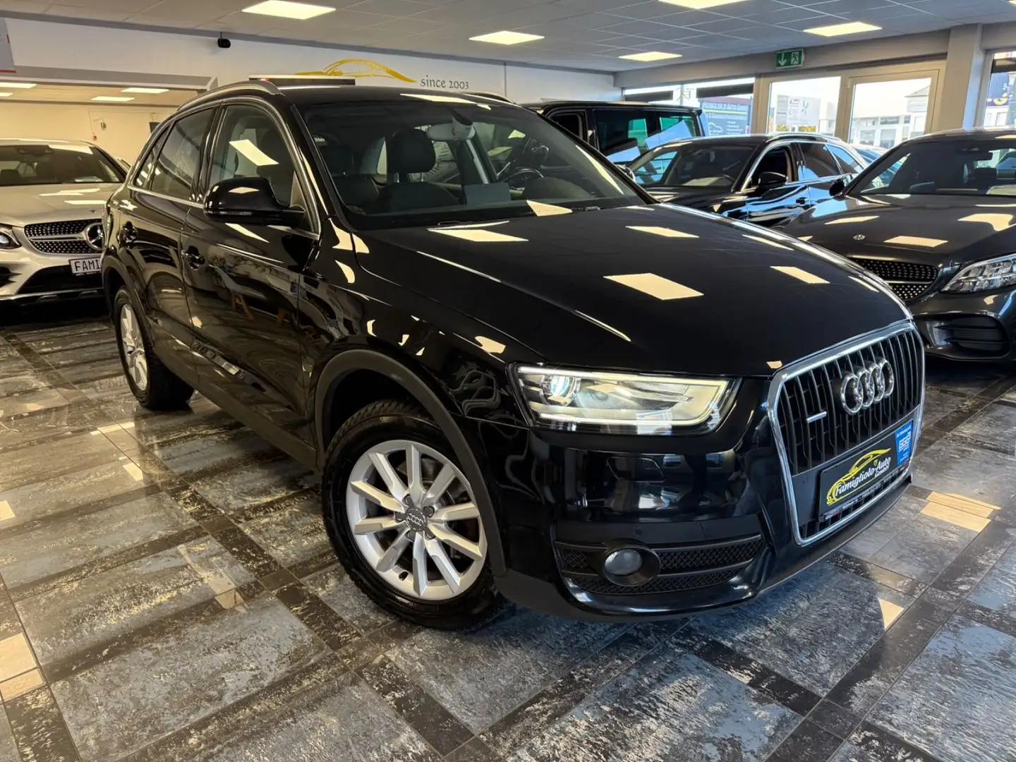 Audi Q3 2.0 TDI quattro*Xenon*LED*Navigation*S-tronic Schwarz - 2