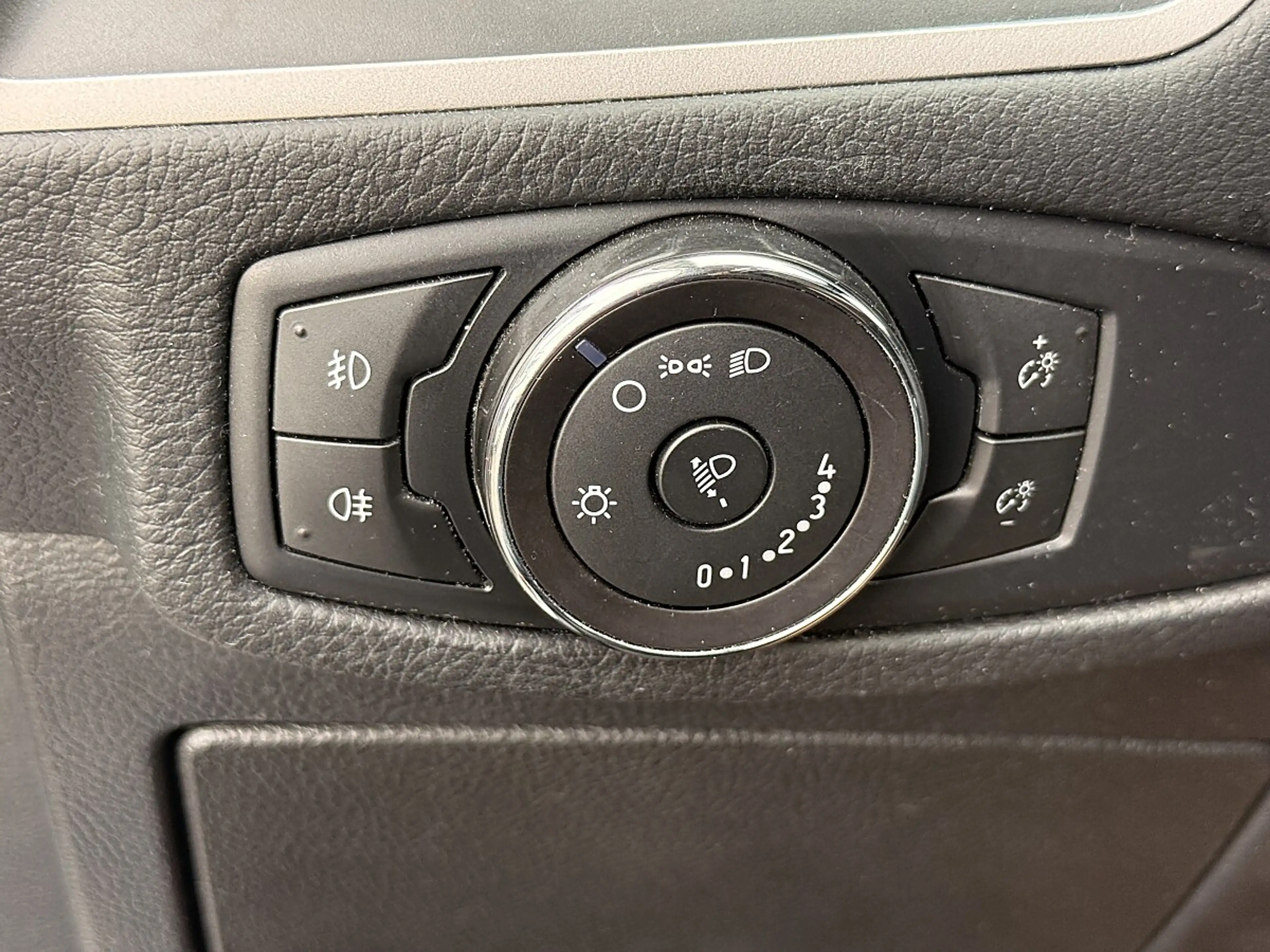 Ford Galaxy 2,0 TDCi Titanium Start/Stop — photo 15