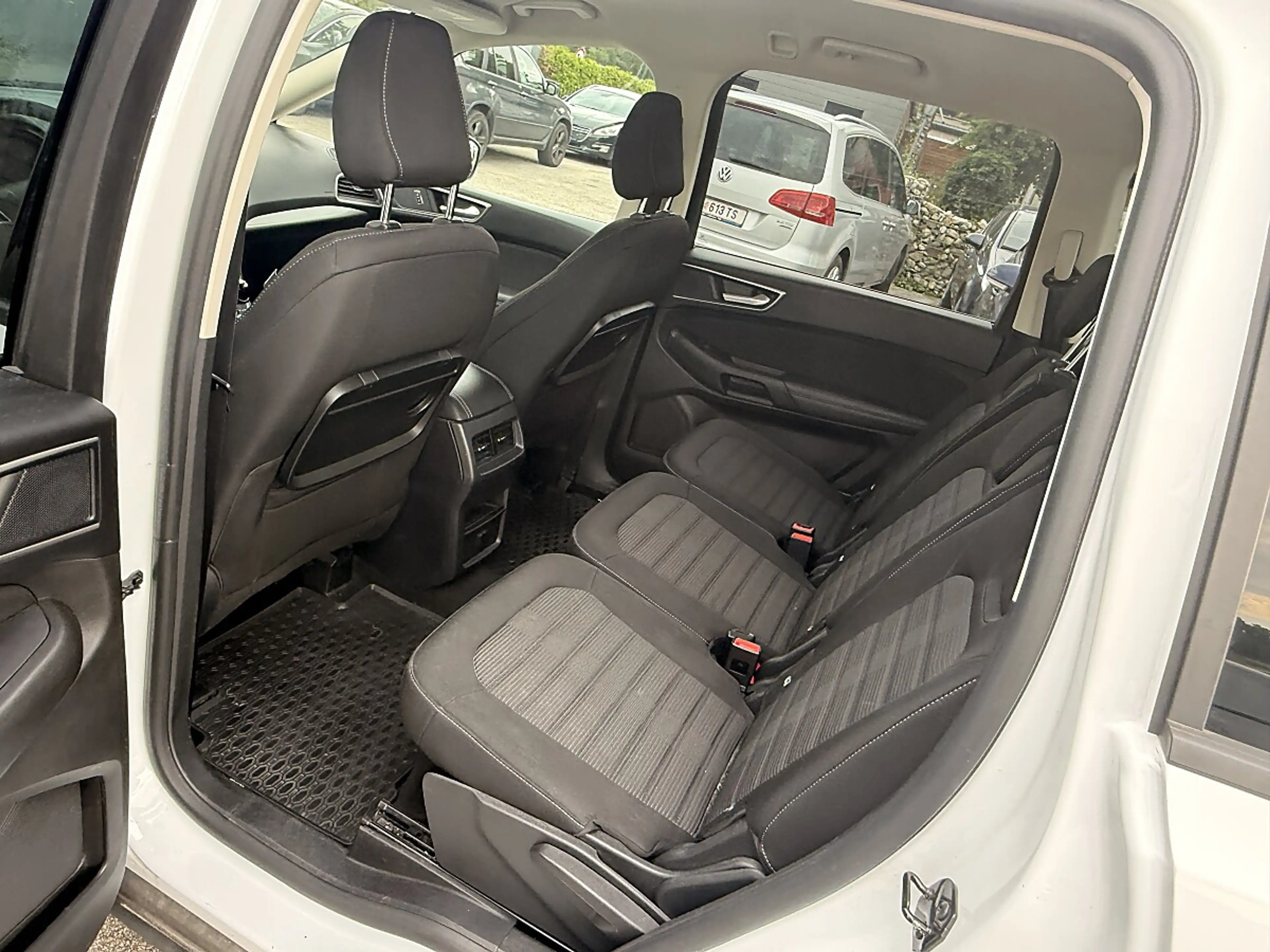 Ford Galaxy 2,0 TDCi Titanium Start/Stop — photo 11