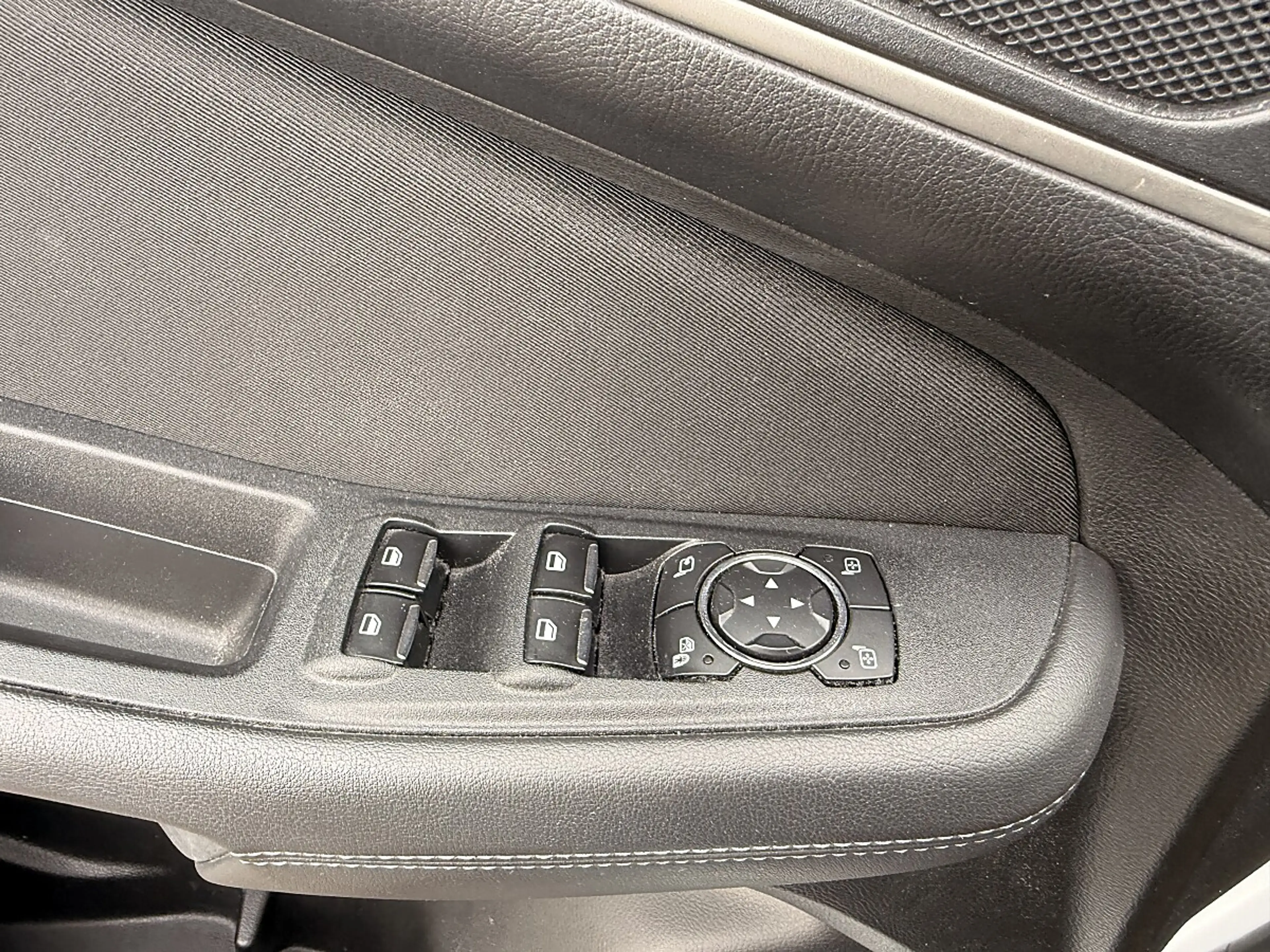 Ford Galaxy 2,0 TDCi Titanium Start/Stop — photo 14