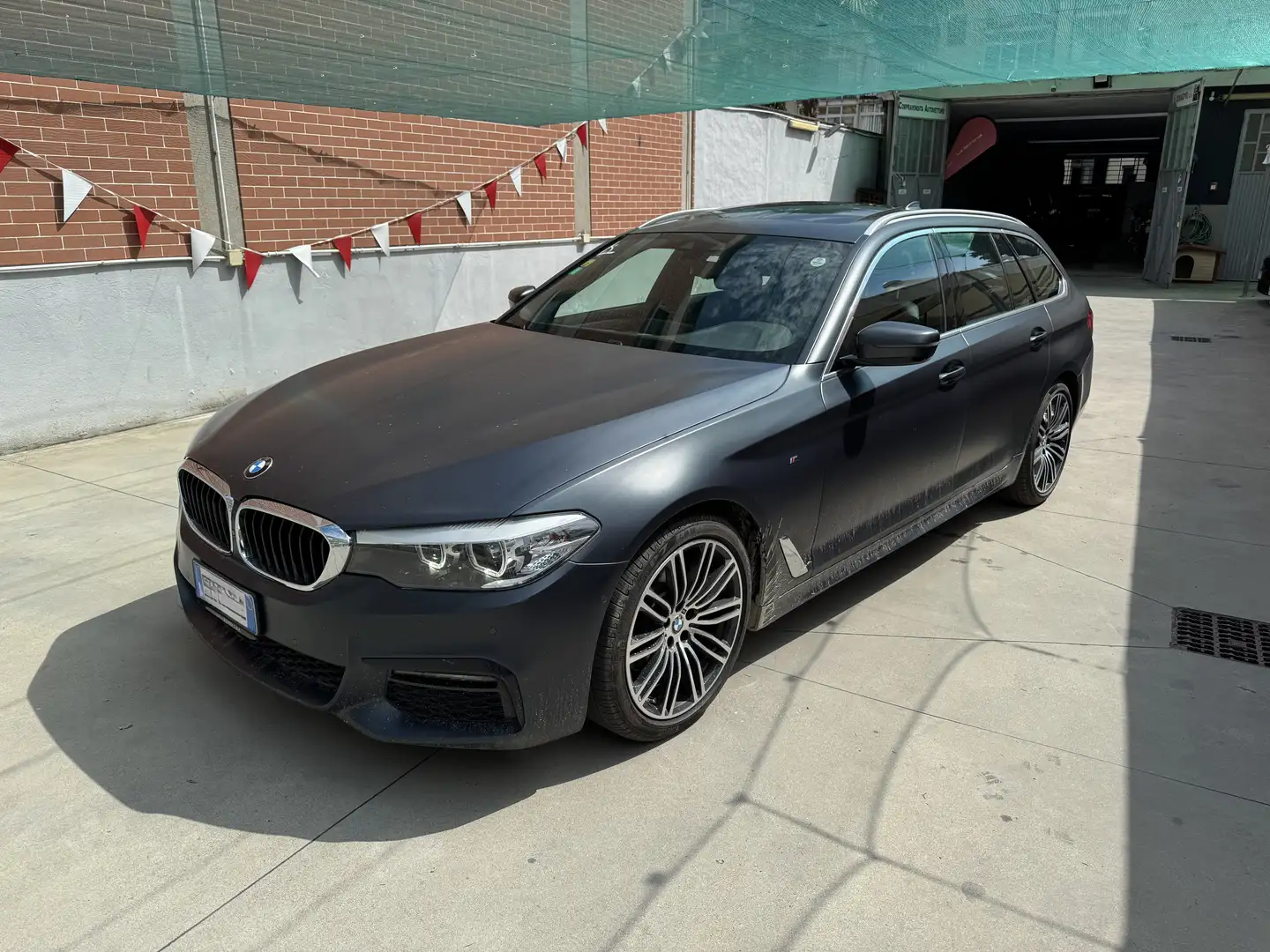 BMW 520 520d Touring xdrive Msport auto Grigio - 1
