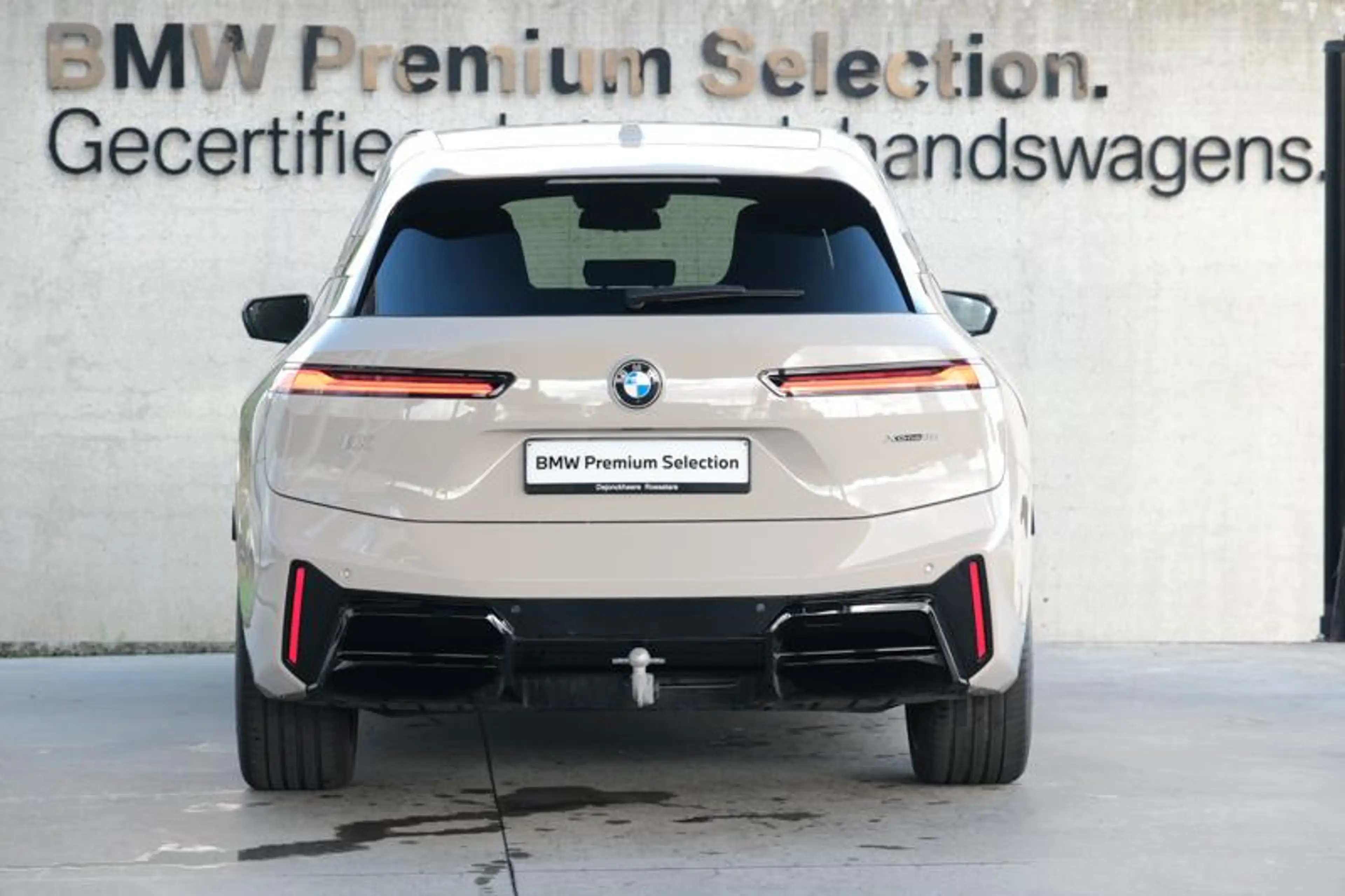 BMW iX iX xDrive45 M Sport | TOWB | H&K | — photo 4