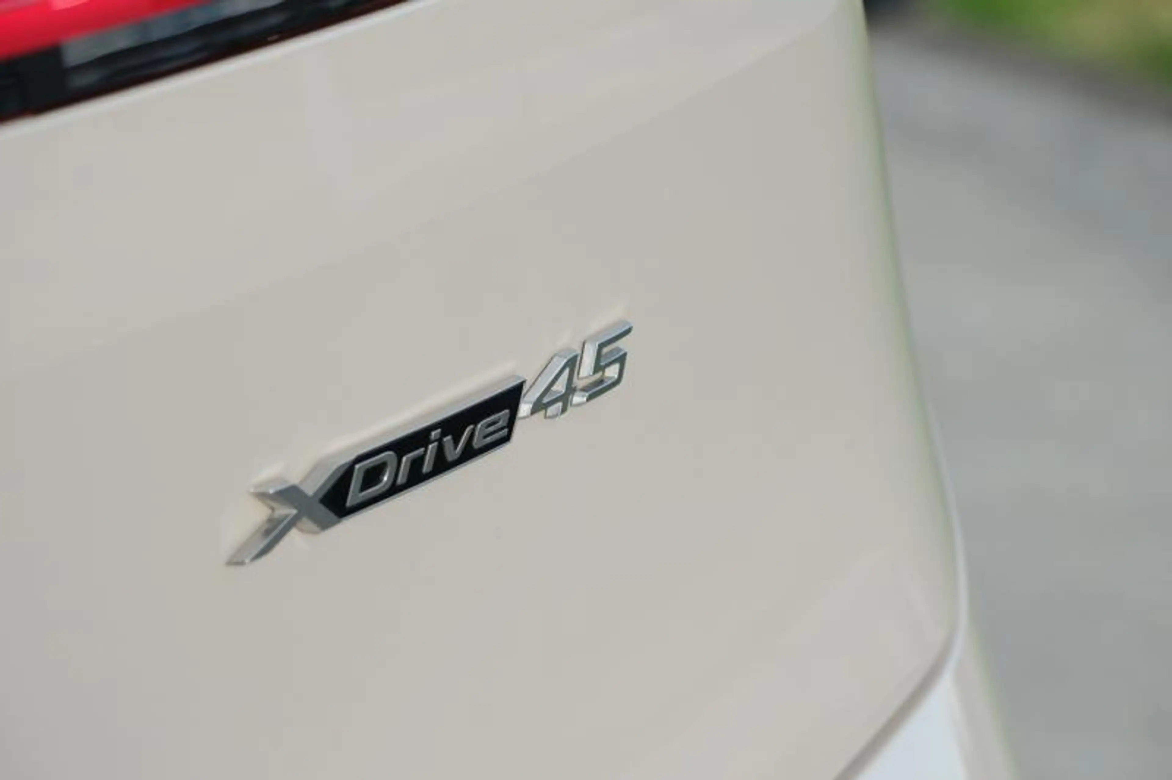 BMW iX iX xDrive45 M Sport | TOWB | H&K | — photo 12