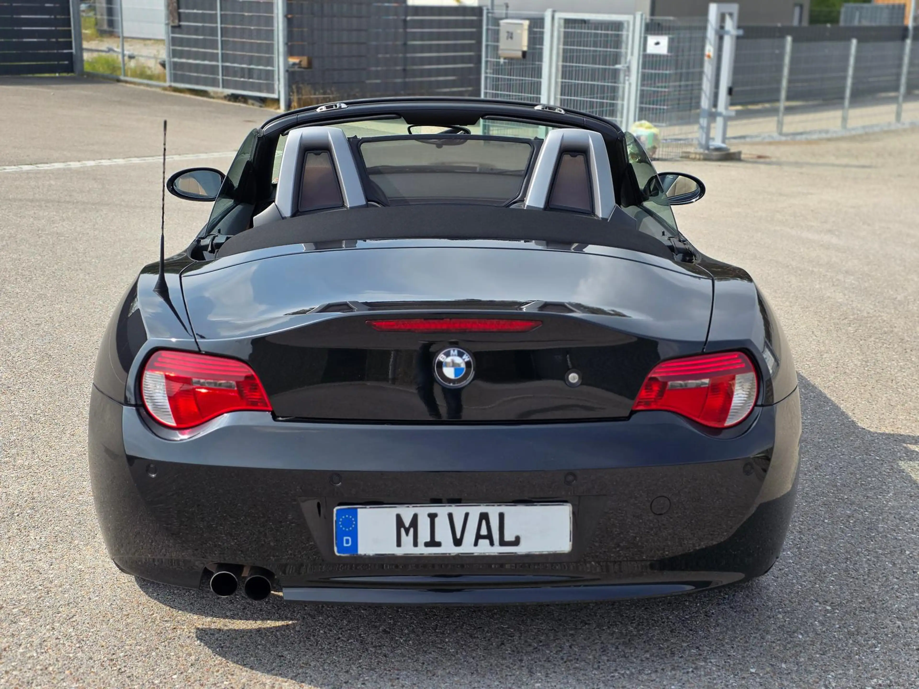 BMW Z4 2.5i/Leder/PDC/Xenon/Top Zustand/6 Zylinder — photo 6
